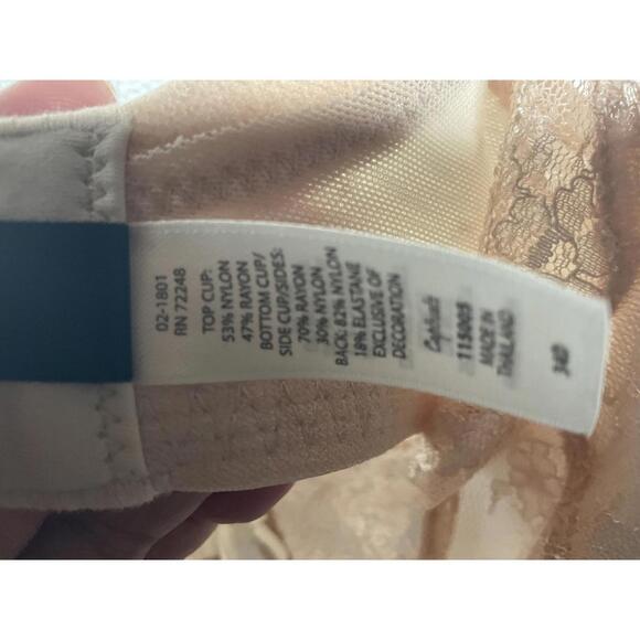 < Vintage Paramour Lace Unpadded Bra > - Picture 3 of 4